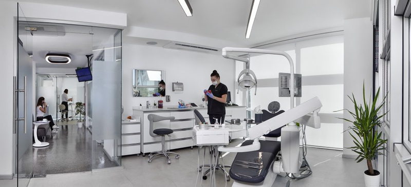 Slider image (3) Dentaglobal Dental Clinic